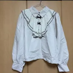 フリル付きホワイトブラウス 長袖