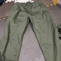 オリーブグリーン ゴムウエストパンツ