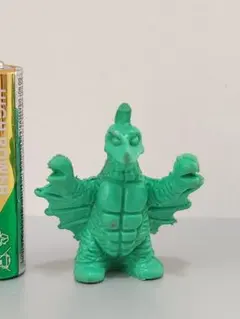 昭和レトロ】 ウルトラマン怪獣消し サドラー 色付き 当時物 | Mercari