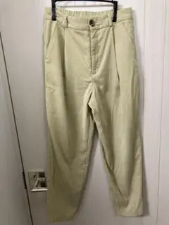 GU  ライトコーデュロイタックテーパードパンツ　M