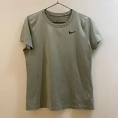 K152Nike 半袖Tシャツ オリーブグリーン レディース L