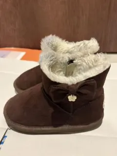 ブラウンファー付きブーツ