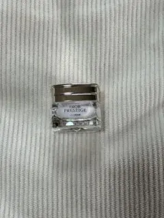 DIOR PRESTIGE ディオールのサムネイル