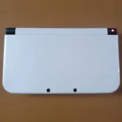 new Nintendo 3DS LL ホワイト/ブラック 本体のみ ジャンク品