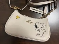 COACH x PEANUTS スヌーピー ショルダーバッグ