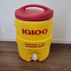 Item thumbnail for item d0ef8ffa-24f6-47f8-9c2c-d715c664ebab