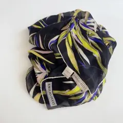 美品　エミリオプッチ　シルク100%　総柄ストール　大判スカーフ　ロゴ入り　薄手