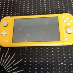 ニンテンドースイッチライト　ジャンク　イエロー