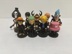 ONEPIECEワンピース STRONG WORLD 黒服 ワーコレ セット - メルカリ