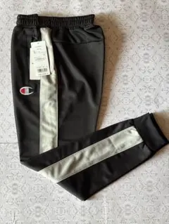 【新品　Mサイズ】Champion ジャージ パンツ ブラック C3-MSF01