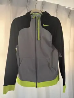 Nike Therma-Fit ジャケット Mサイズ グレー