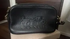 【美品】coach 黒ショルダーバッグ　エンボスド　ホース33521 美品】coach 黒ショルダーバッグ エンボスド ホース33521 - メルカリ