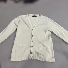 アイボリー ボタン付きカーディガン