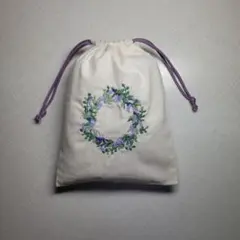 ハンドメイド　巾着袋　小物入れ 『340』花のリース刺繍　ポーチ