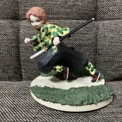 鬼滅の刃　錆兎のフィギュア