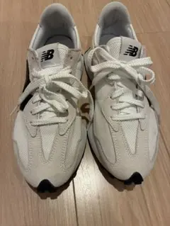 ニューバランススニーカー