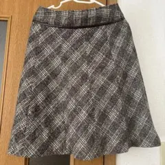 ブラウン系チェック柄フレアスカート