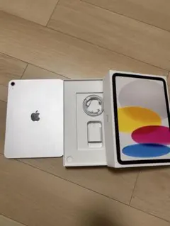 iPad 第10世代 128GB シルバー