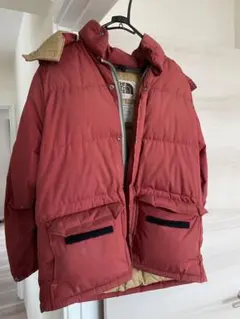 THE NORTH FACE フード付きダウンジャケット 赤