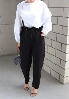 ella selectshop　ブラックサロペット　テーパードパンツ