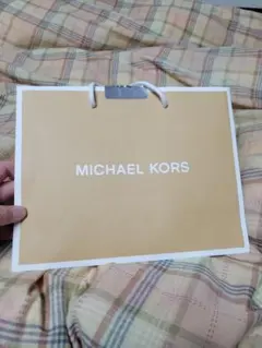 MICHAEL KORS ショップ袋と巾着セット