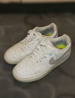 NIKEスニーカー 23.5cm コートビジョン　LO　DH3158-109