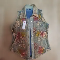 盈盈牛仔 花柄刺繍 デニムベスト　Mサイズ