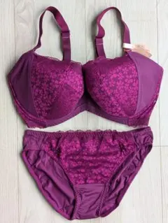 アモスタイルバイトリンプ　F75-M　ブラジャーショーツセット　きゅっと寄せブラ