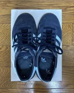 adidas スペツィアル　ネイビー