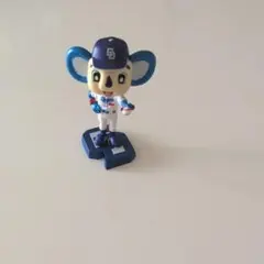 ドアラ　ボブルヘッド