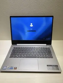 8世代 Lenovo IdeaPad330S i5-8250U/SSD256GBのサムネイル