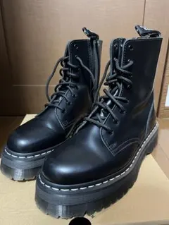 ドクターマーチン　8ホール　JADON 日本限定　　白ステッチ　32196001