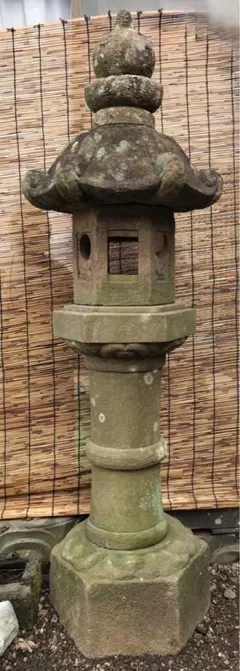 春日石灯篭】オブジェ庭石置物箱庭テラス屋上庭園坪庭茶庭 - メルカリ