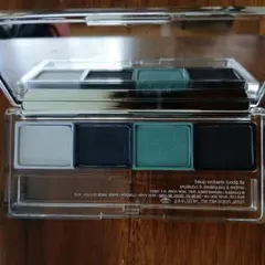 CLINIQUE アイシャドウパレット 4色 ブルー系のサムネイル
