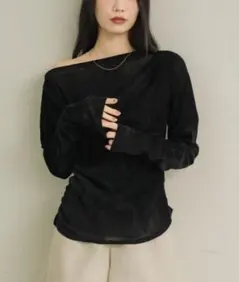 NEUNA シアーベロアドレープトップスのサムネイル