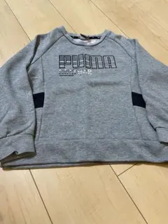 PUMA グレー スウェットトレーナー　120