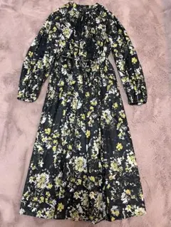 お値下げしました♪ ミラオーウェン　花柄　シフォン　ロングワンピース　美品