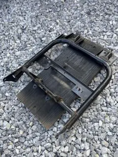 ヘッドライトガード 左右セット 三菱ジープ 73式小型トラック - メルカリ