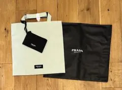 PRADA プラダビューティー　ノベルティバッグ