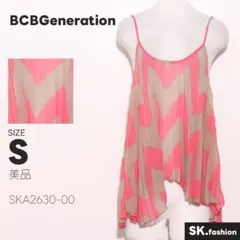 美品 BCBGeneration トップス シアーキャミソール　プリーツのサムネイル
