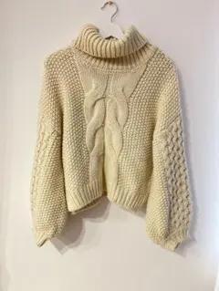 アイボリーケーブルニット　chico