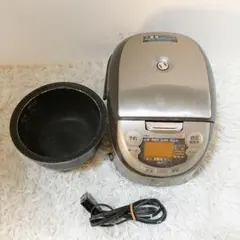 Item thumbnail for item e5930f36-52c5-4cdb-b0cc-cf633bbee9bb