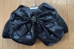 リボン付き黒スパンコールクラッチバッグ