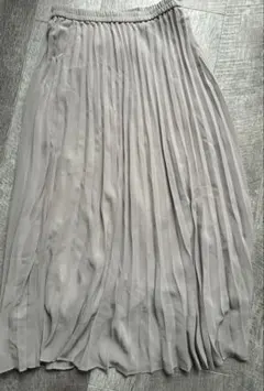 UNIQLO ライトグレー プリーツスカート Mサイズ