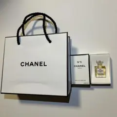 CHANEL N°5 Eau de Parfum ショッパー付き