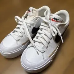 NIKE コート ビジョン アルタ ホワイト ブラック