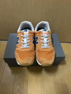 ニューバランス　373 オレンジ　25cm