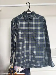モンベル　長袖シャツのサムネイル