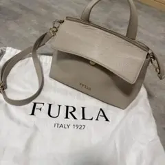 【値下げ最終価格　値下げ不可】FURLA ショルダーバッグ グレージュ