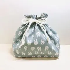 お弁当袋　うさぎ　緑　ハンドメイド　巾着袋　【951】